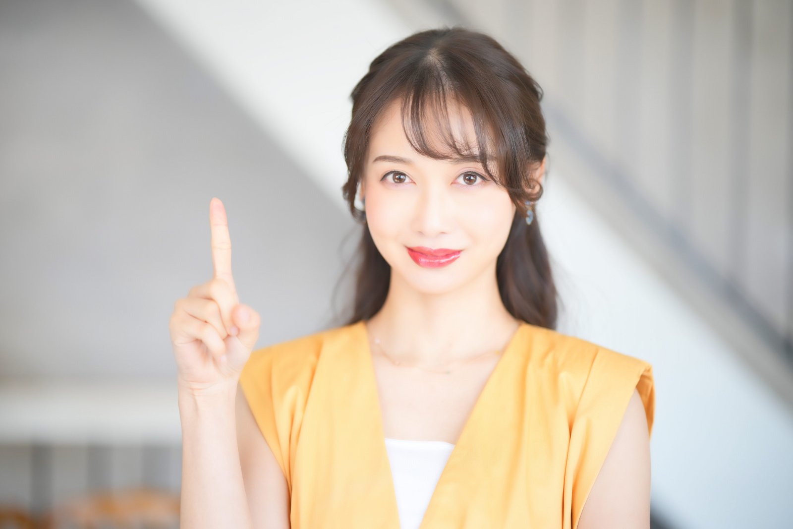 【2026年最新・男性との絡みなしでもOK?】myfans(マイファンズ)は共演なし・女性一人・ソロ出演でも活動できる?未経験からの始め方・投稿内容・自撮り・撮影スタッフ・顔出しなし・NG条件・出演契約・事務所サポートまで徹底解説